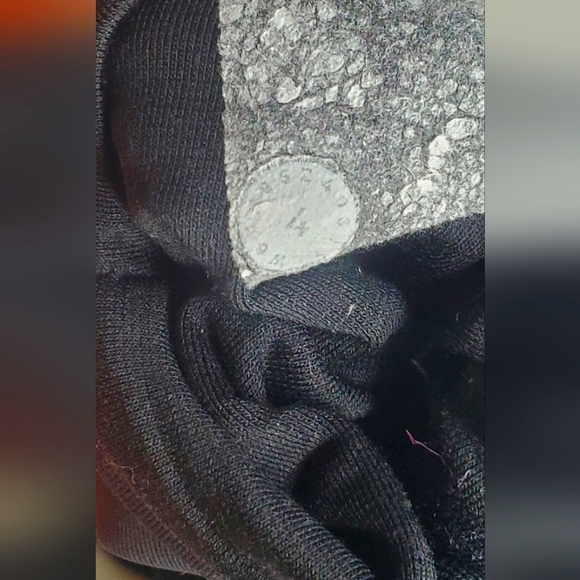 lululemon athletica Size 4 Align Black Athletic Pants - Picture 5 of 9